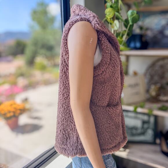 Thread & Supply Dusty Rose Sherpa Lined Snap Front Collared Vest, Women's Small - Picture 2 of 10